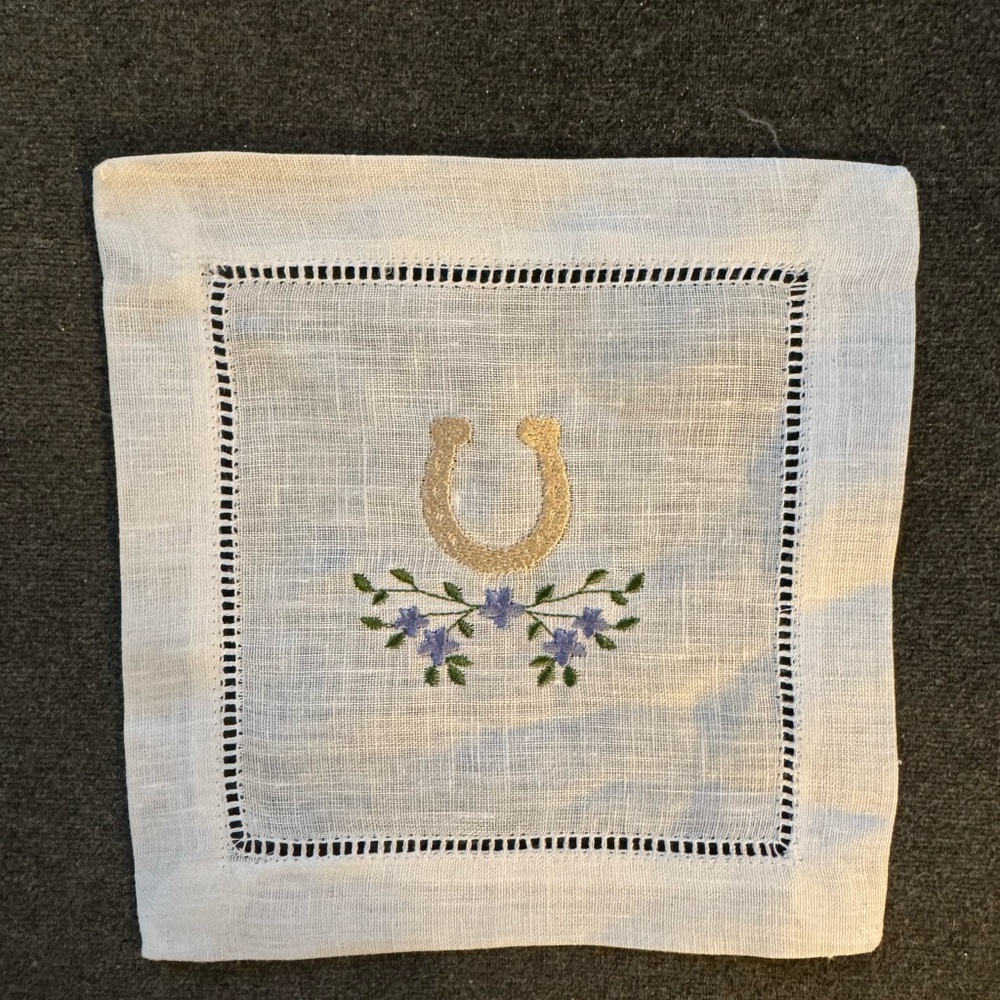 Embroidered Linen Cocktail Napkin with Gold Horseshoe